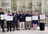 Pembinaan dan pelatihan keterampilan digital melalui program Telkom DigiUp di SMK Negeri 2 Garut