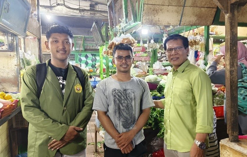 Mahasiswa UPN Veteran Jatim Dukung Pemkot Surabaya Pantau Stabilitas Harga Pangan di Pasar Genteng Baru