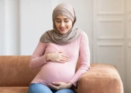 Tips Pilih Outfit Maternity Stylish untuk Wanita Hamil