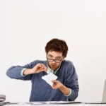 Gaji Naik, Tapi Rasa Aman Tak Datang: Mengapa Banyak Anak Muda Merasa Cemas soal Uang