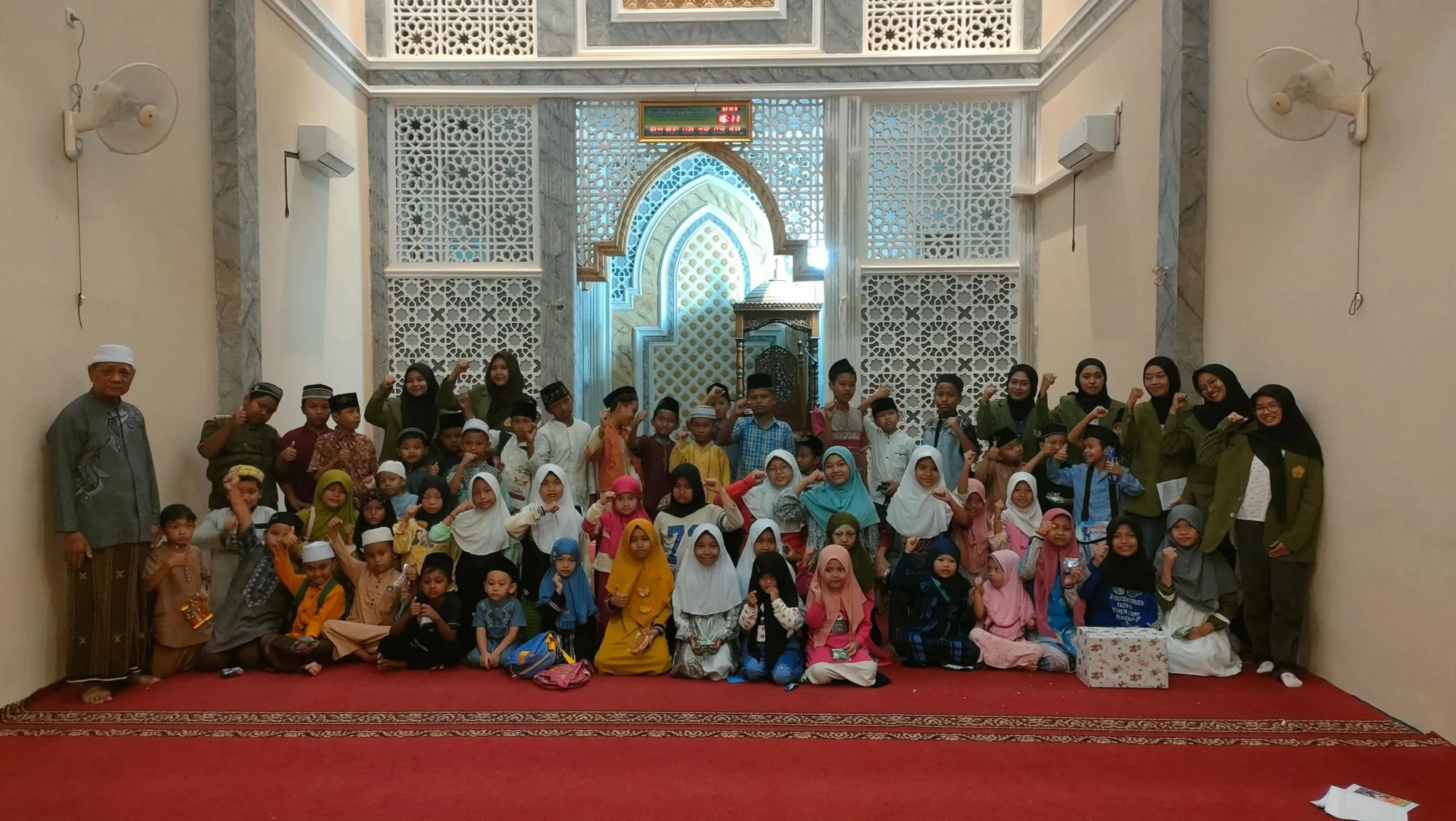 Mahasiswa Gelar Pengabdian Moderasi Beragama: Menyatukan Keberagaman, Merawat Kebinekaan