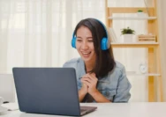 Ilustrasi kerja hybrid