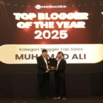 Muhamad Ali menerima Penghargaan dari Seedbacklink