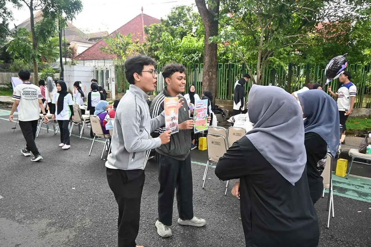 Tanggap Darurat DBD, Mahasiswa Universitas Negeri Malang Gelar Kampanye “3M Plus” di CFD Ijen