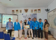 Mahasiswa Prodi Ilmu Pemerintahan melaksanakan PKM, di Desa Dahu Kecamatan Cikeusal, pada tanggal 27 Oktober 2025.