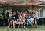 6 Prompt AI Gemini untuk Studio Foto Keluarga Elegan dan Estetik