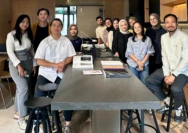 Mahasiswa Desain Interior ISI Surakarta Perluas Wawasan Pencahayaan melalui Kegiatan Magang KKP di PT. KIND Indonesia bersama Sans Souci Lighting